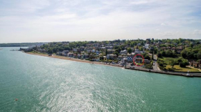 Seafront Quay West Apartments